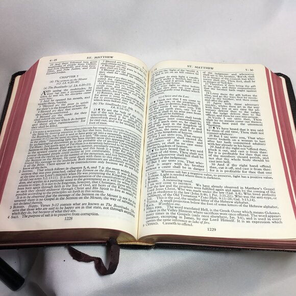 Holy Bible Pilgrim Edition Oxford Press 1952 2nd Ed. Black Leather Cover - Picture 11 of 15